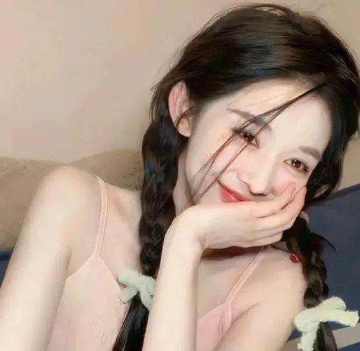 想被拥抱的12个女人